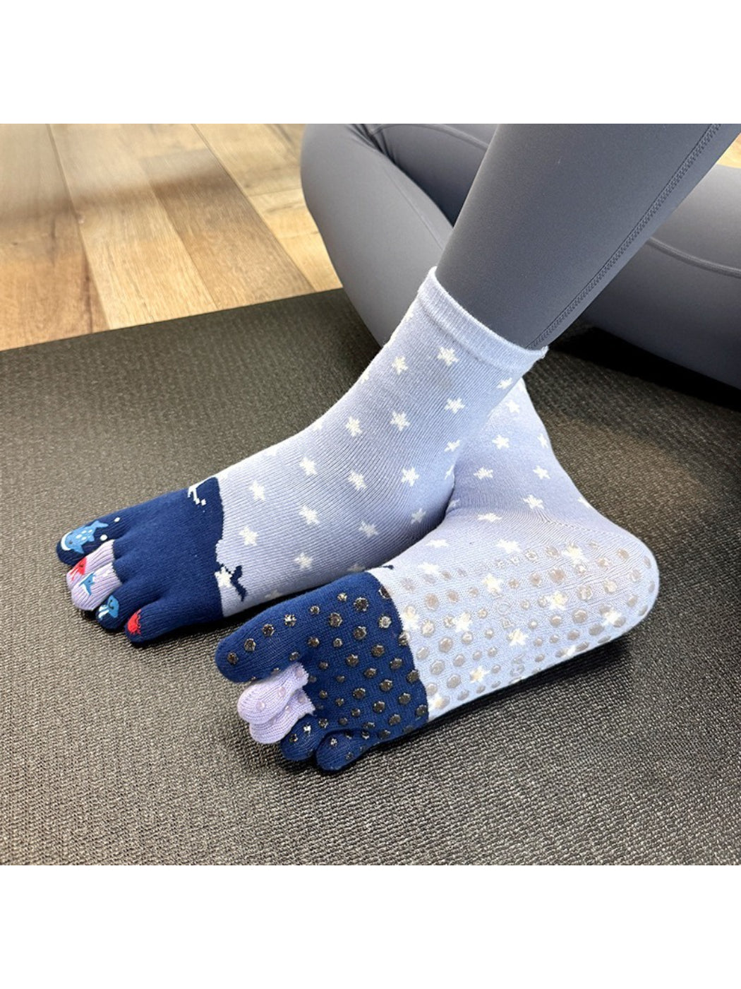 Rufia - Starry Whale Anti-Slip Five-Toe Socks
