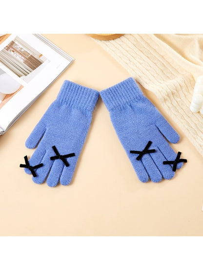 Gloving – Solid Color Gloves with Bow Accent
