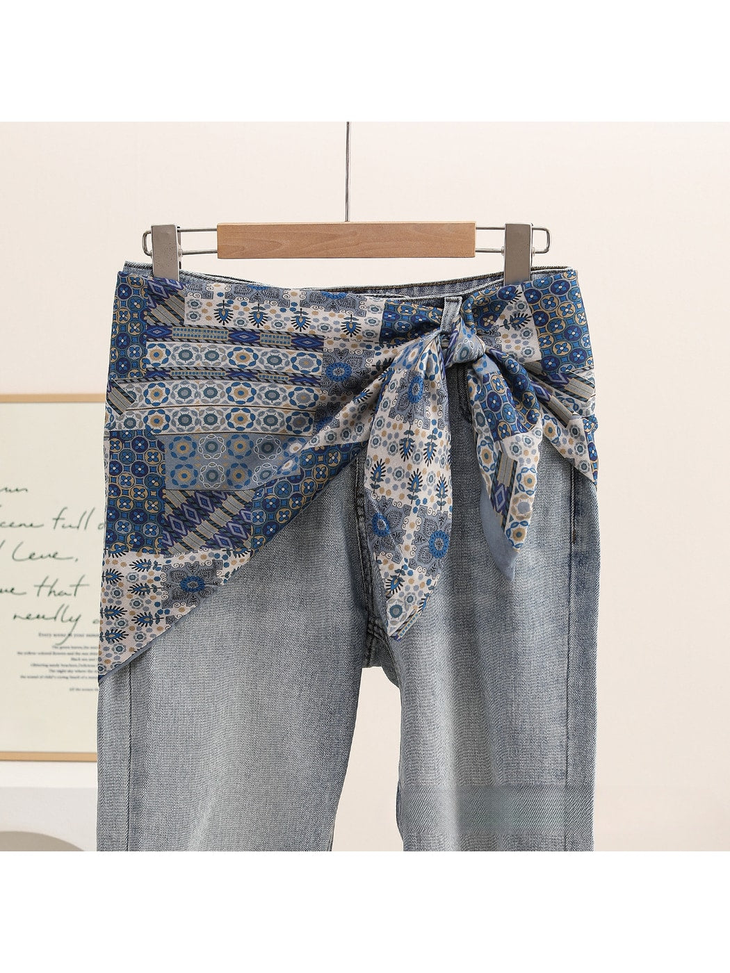Scarvii - Fashion Floral Pattern Triangle Scarf