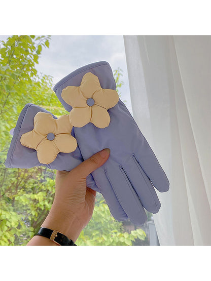 Gloving - Floral Accent Padded Winter Gloves