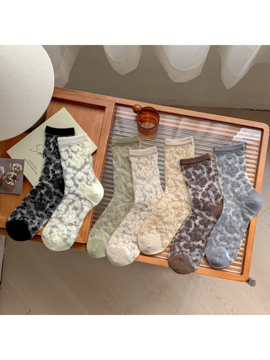 Rufia - Retro Floral Embossing Sheer Crew Socks