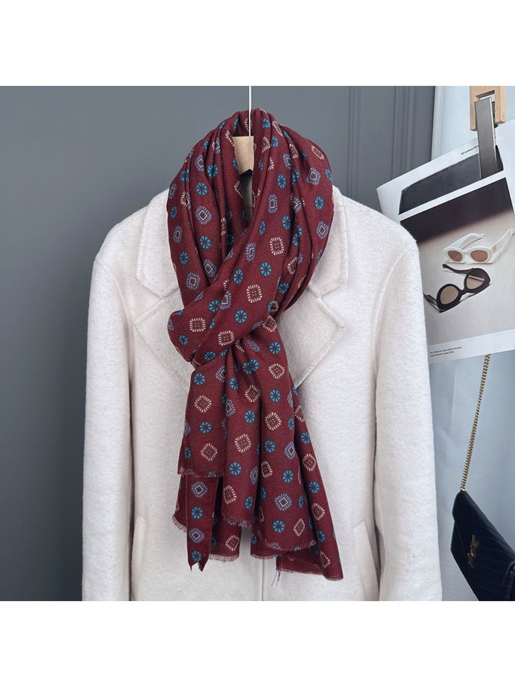 Scarvii - Vintage Geometric Pattern Scarf