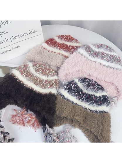 Haila - Winter Beanie with Tassels