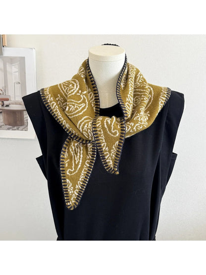 Scarvii - Paisley Pattern Knit Triangle Scarf