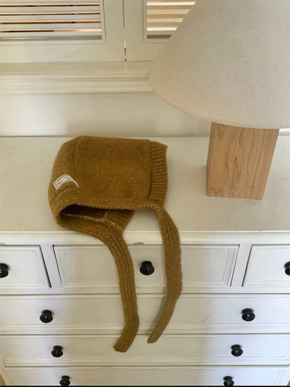 Haila - Long Tie Knit Bonnet