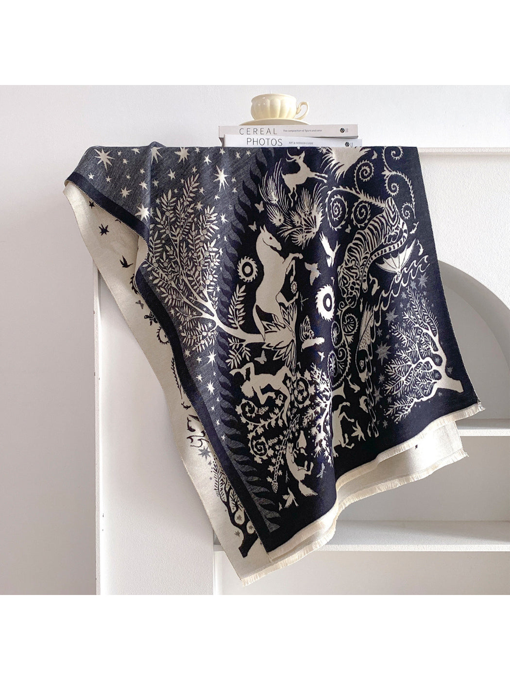 Scarvii - Woven Fringe Pattern Scarf