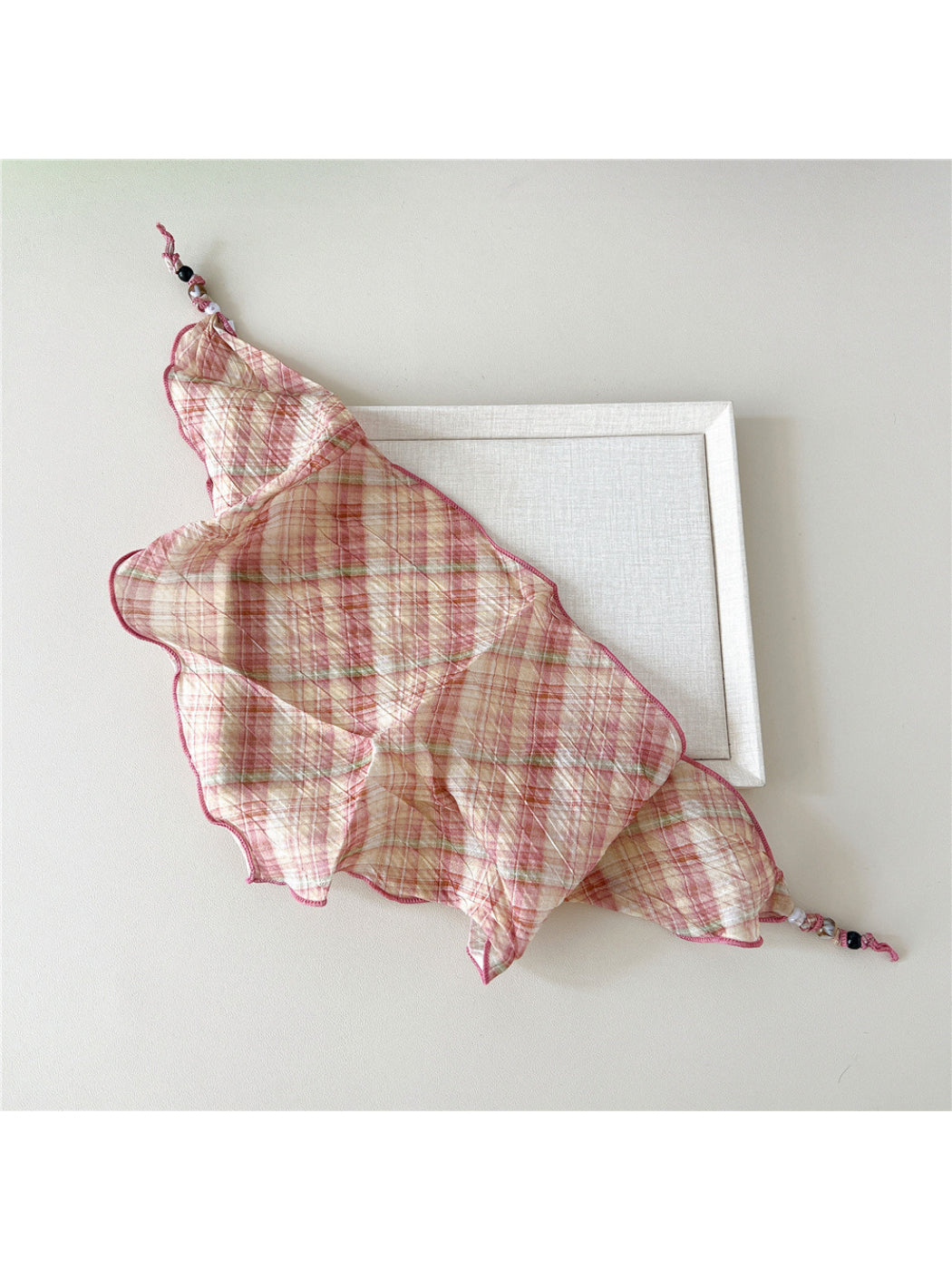 Scarvii - Retro Prin Bead Tip Triangular Scarf