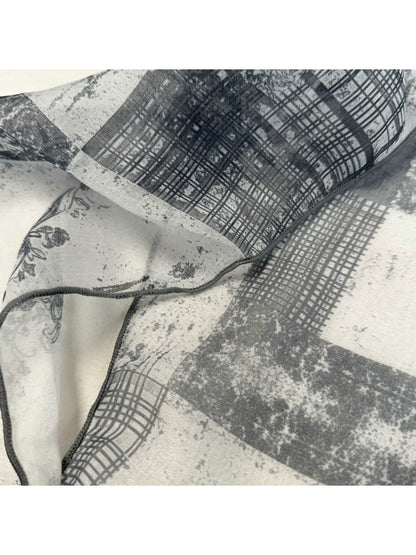 Scarvii - Vintage Floral Pattern Diamond-shaped Scarf