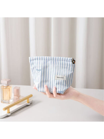 Cosbai - Striped Bow Embroidered Makeup Bag