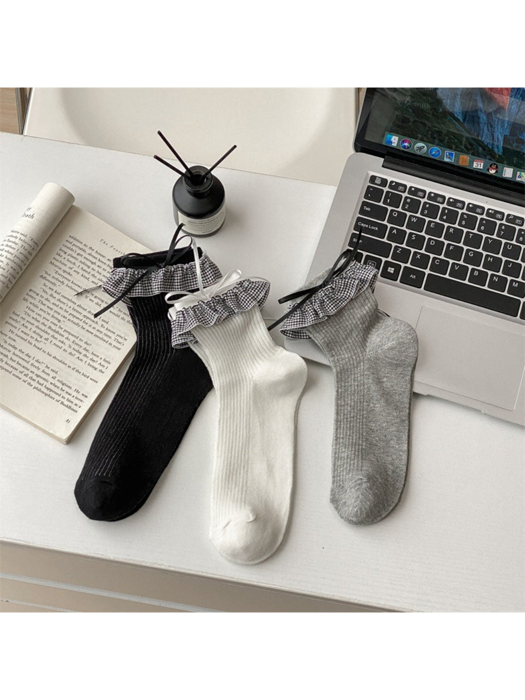 Rufia - Sweet Gingham Ruffle Crew Socks