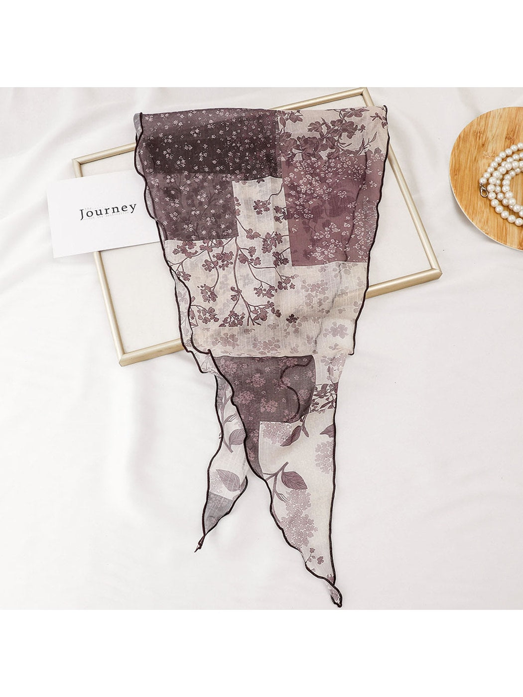 Scarvii - Fashion Print Diamond Shaped Scarf