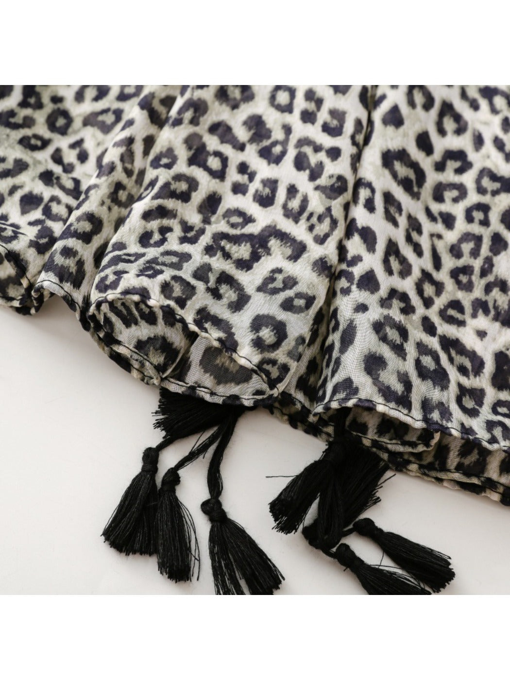 Scarvii - Autumn Leopard Print Travel Scarf for Women