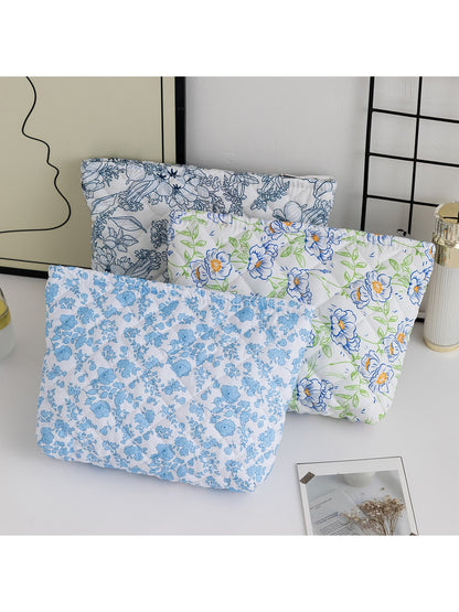 Cosbai - Rustic Style Floral Pattern Quilted Zip Pouch
