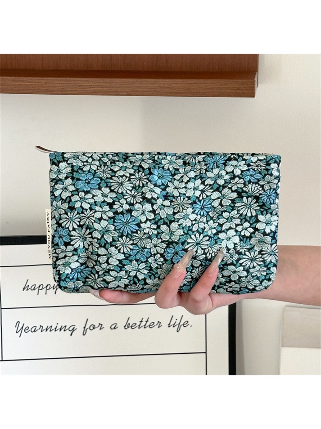 Cosbai - Vintage Floral Cosmetic Pouch