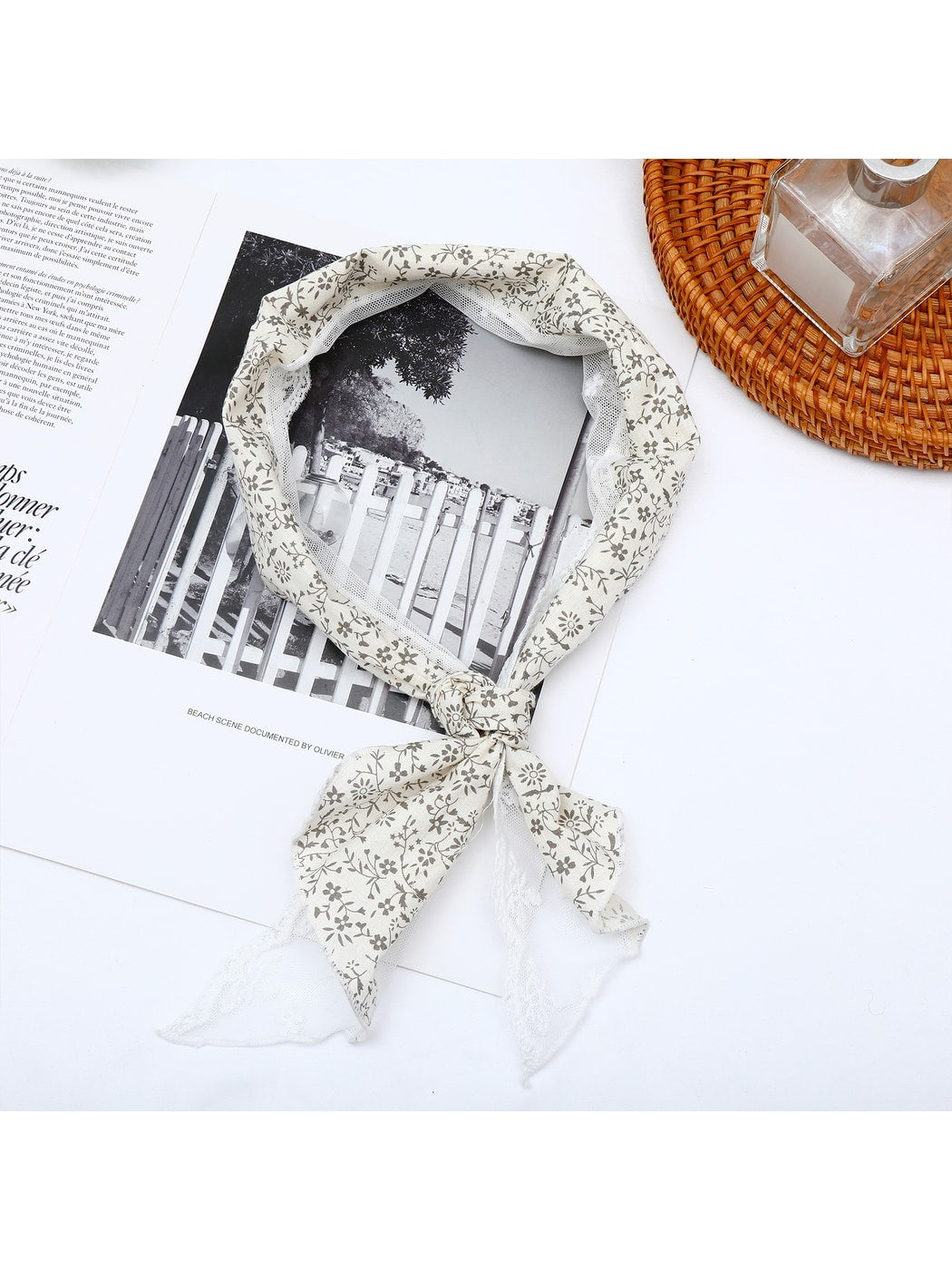 Scarvii - Floral Print Lace Trim Narrow Scarf
