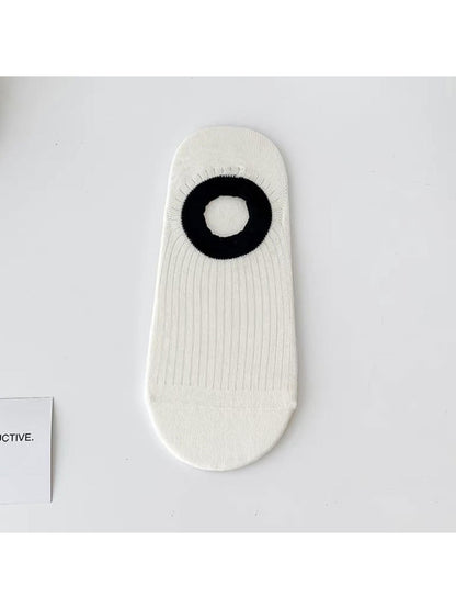 Rufia low cut everyday socks in black displayed on a white background