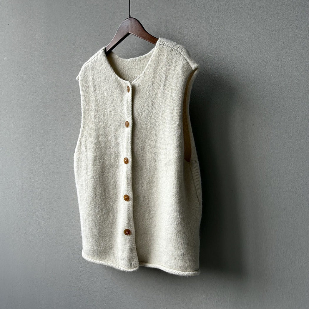 Crosa - Loose and Simple Classic Knit Vest for Women