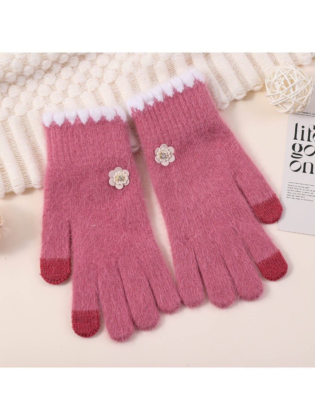 Gloving - Floral Accent Touchscreen Gloves