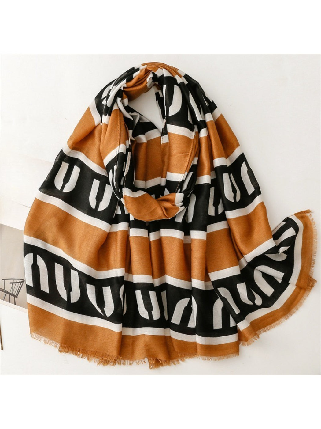 Scarvii - Graphic Stripe Pattern Everyday Scarf