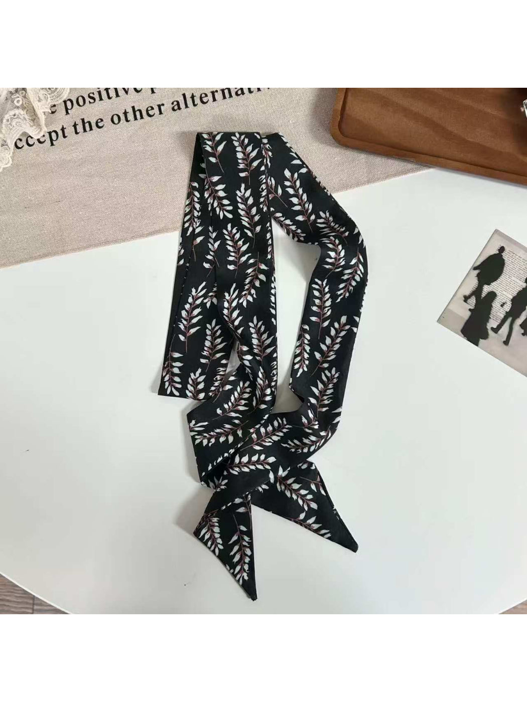 Scarvii Botanical Leaf Skinny Scarf