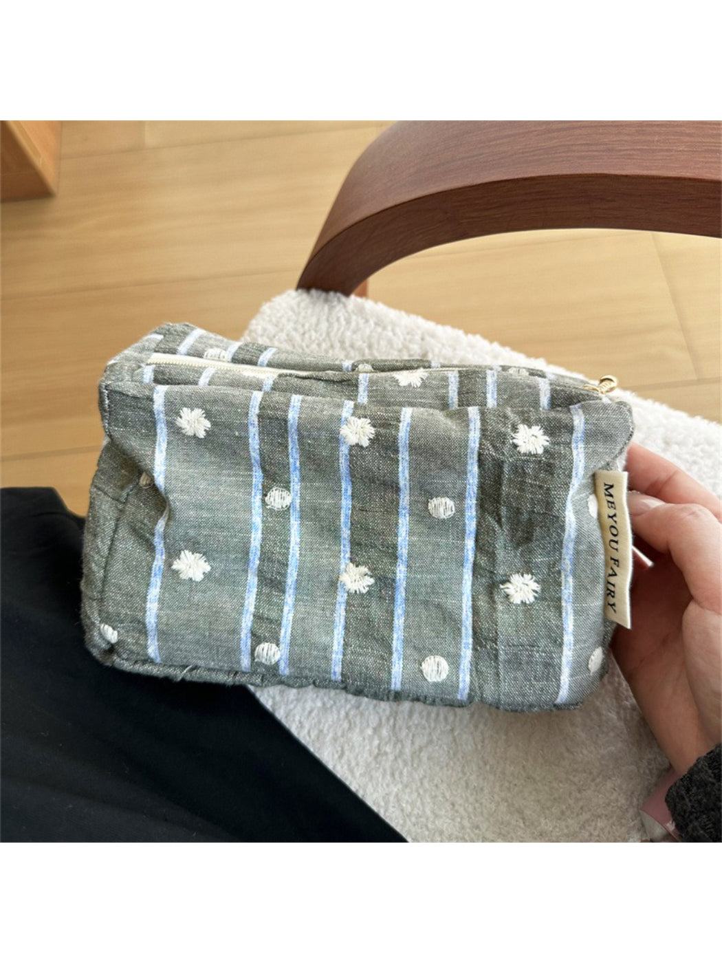 Cosbai Soft Stripe Organizer Bag front view with horizontal soft stripes