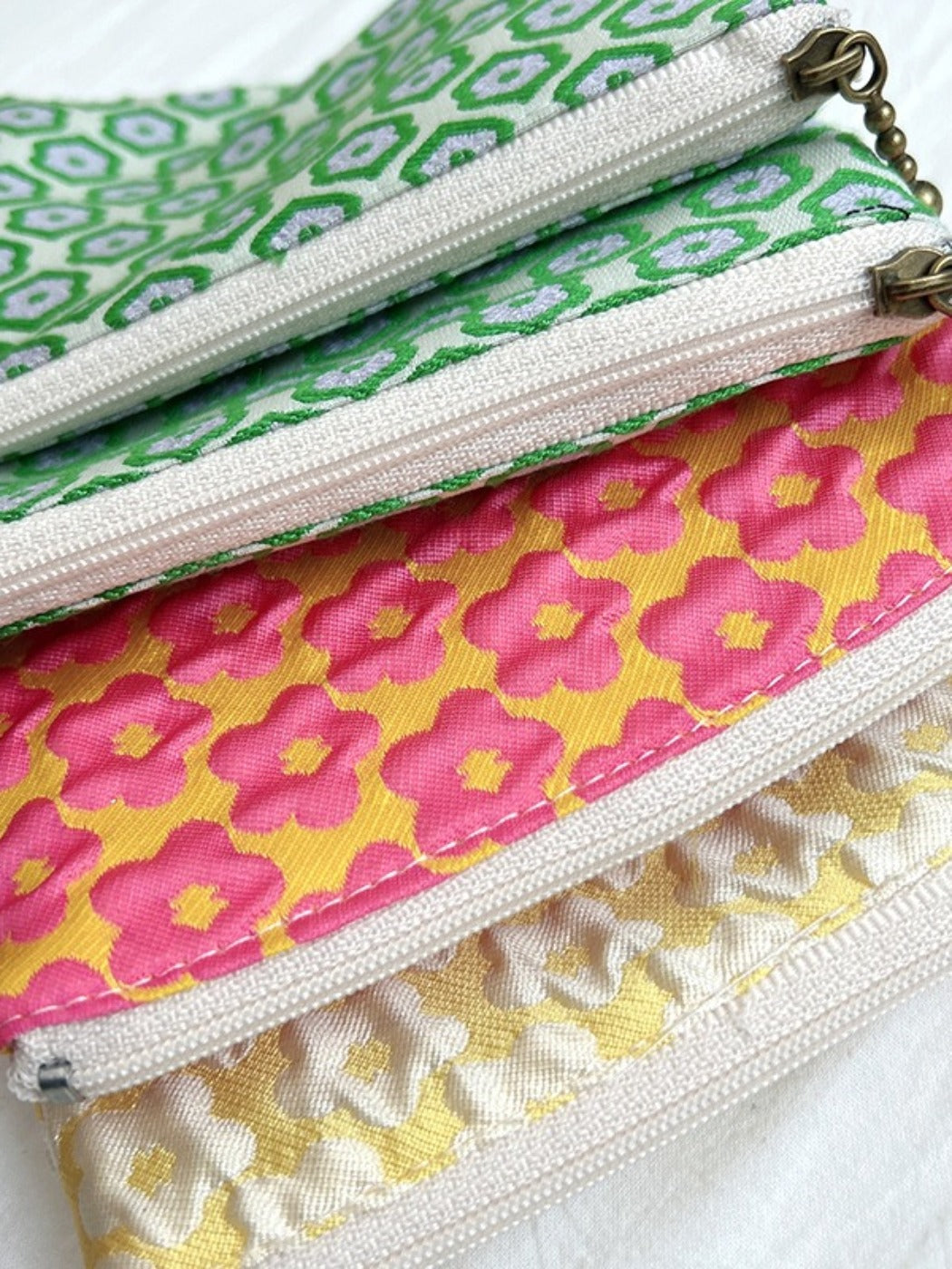 Cosbai - Floral Print Pouch Bag with Zipper - Practical & Lovely