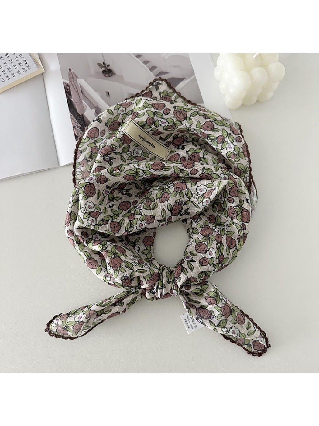 Scarvii - Vintage Floral Print Square Scarf