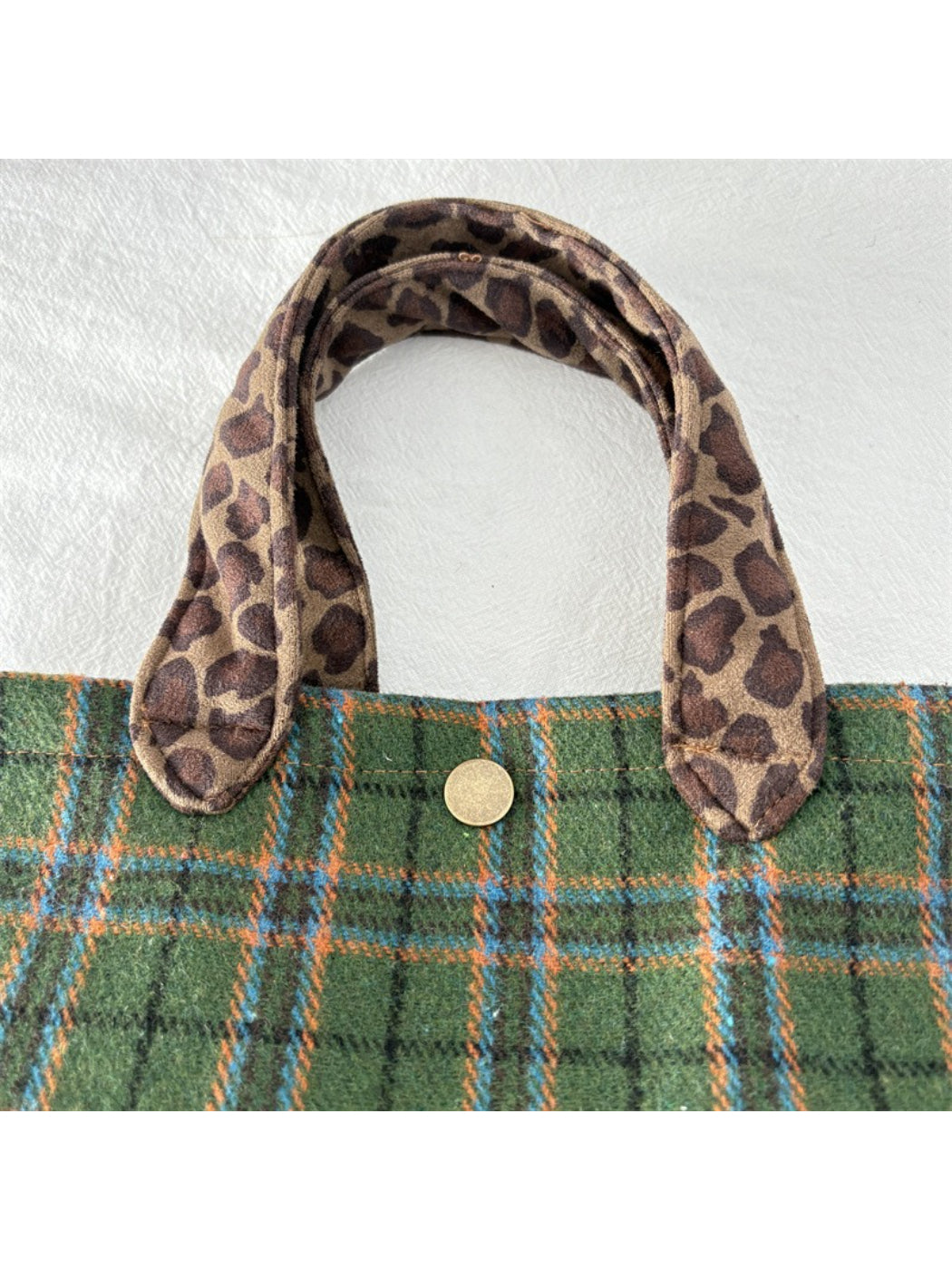 Cosbai - Cozy Plaid Small Everyday Tote