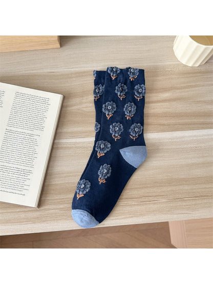 Rufia - Soft Garden Embroidery Crew Socks