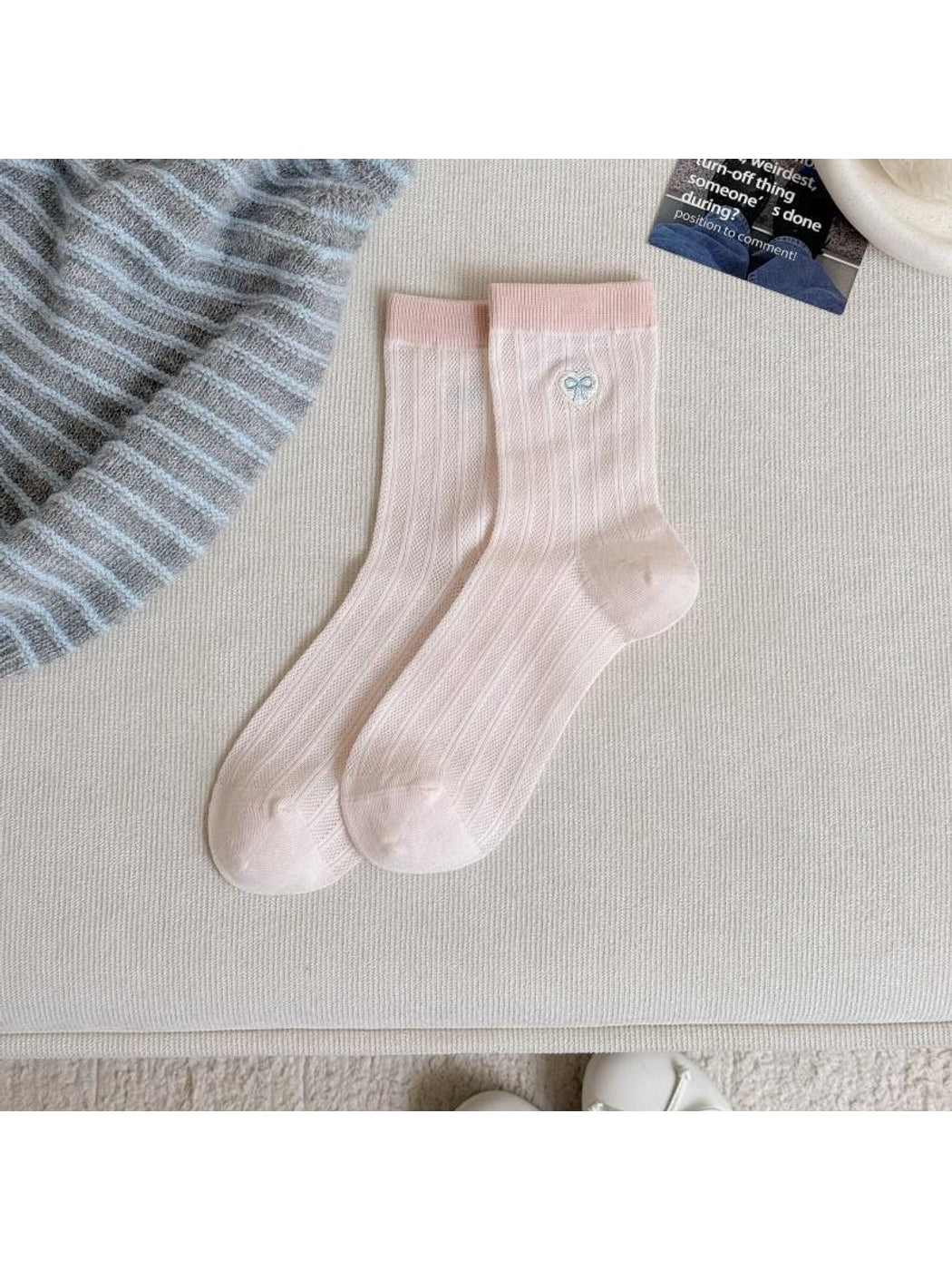 Rufia - Sweet Colorblock Bow Detail Crew Socks