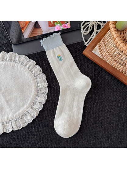 Rufia - Flowers Embroidered Colorblock Crew Socks