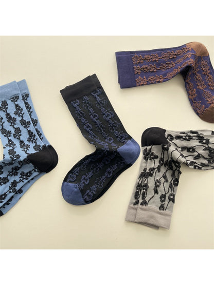 Rufia - Vine Stitch Pattern Crew Socks