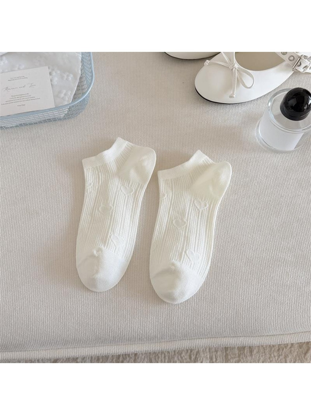 Rufia - Simple White Ankle Casual Socks