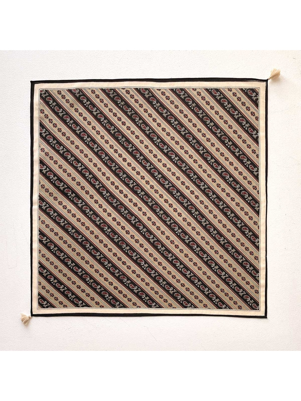 Scarvii - Retro Diagonally Arranged Paisley Square Scarf