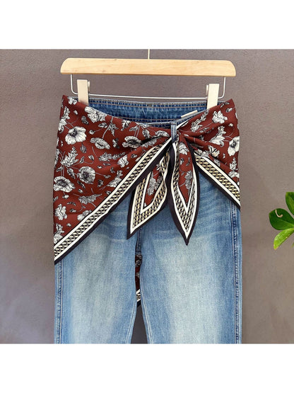 Scarvii - Elegant Woven Frame Border Triangle Bandana