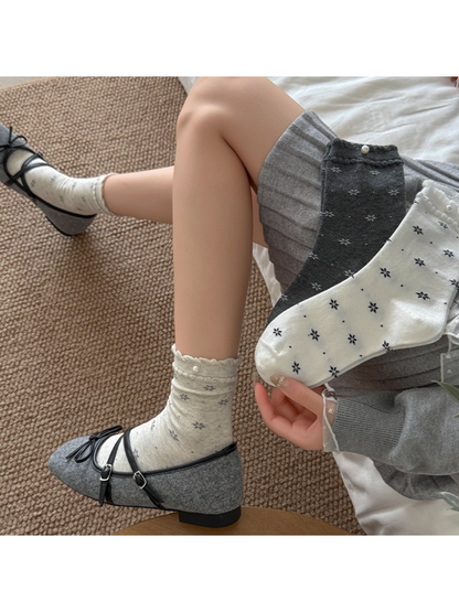 Rufia - Dainty Floral Cuff Crew Socks