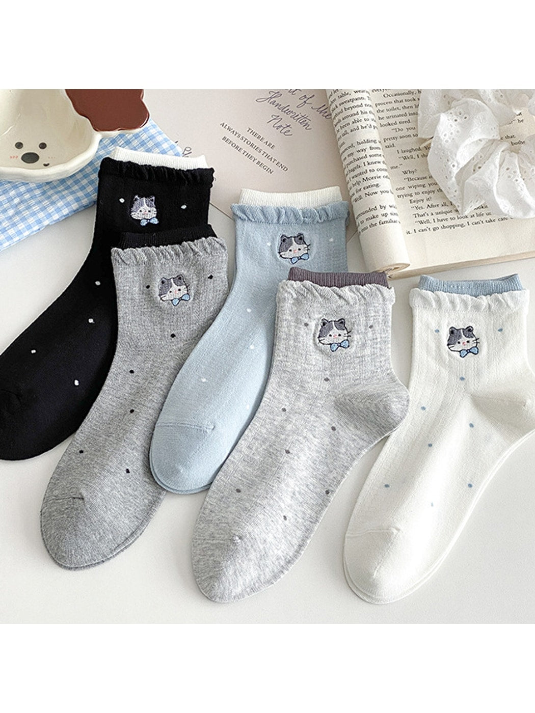 Rufia - Cute Cat Embroidery Polka Dot Ankle Socks