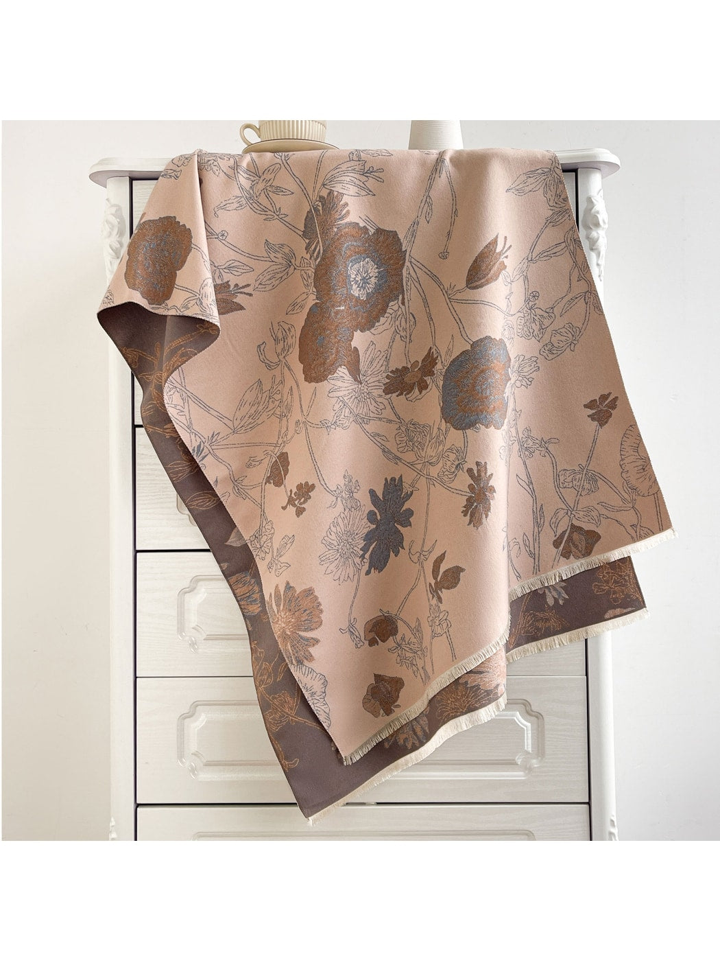 Scarvii - Reversible Botanical Jacquard Shawl