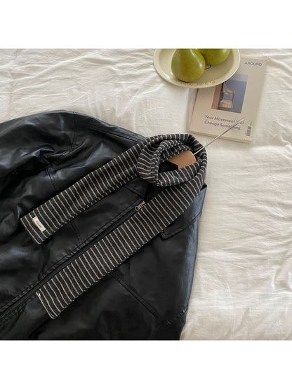 Scarvii - Fine Stripe Ribbed Knit Scarf
