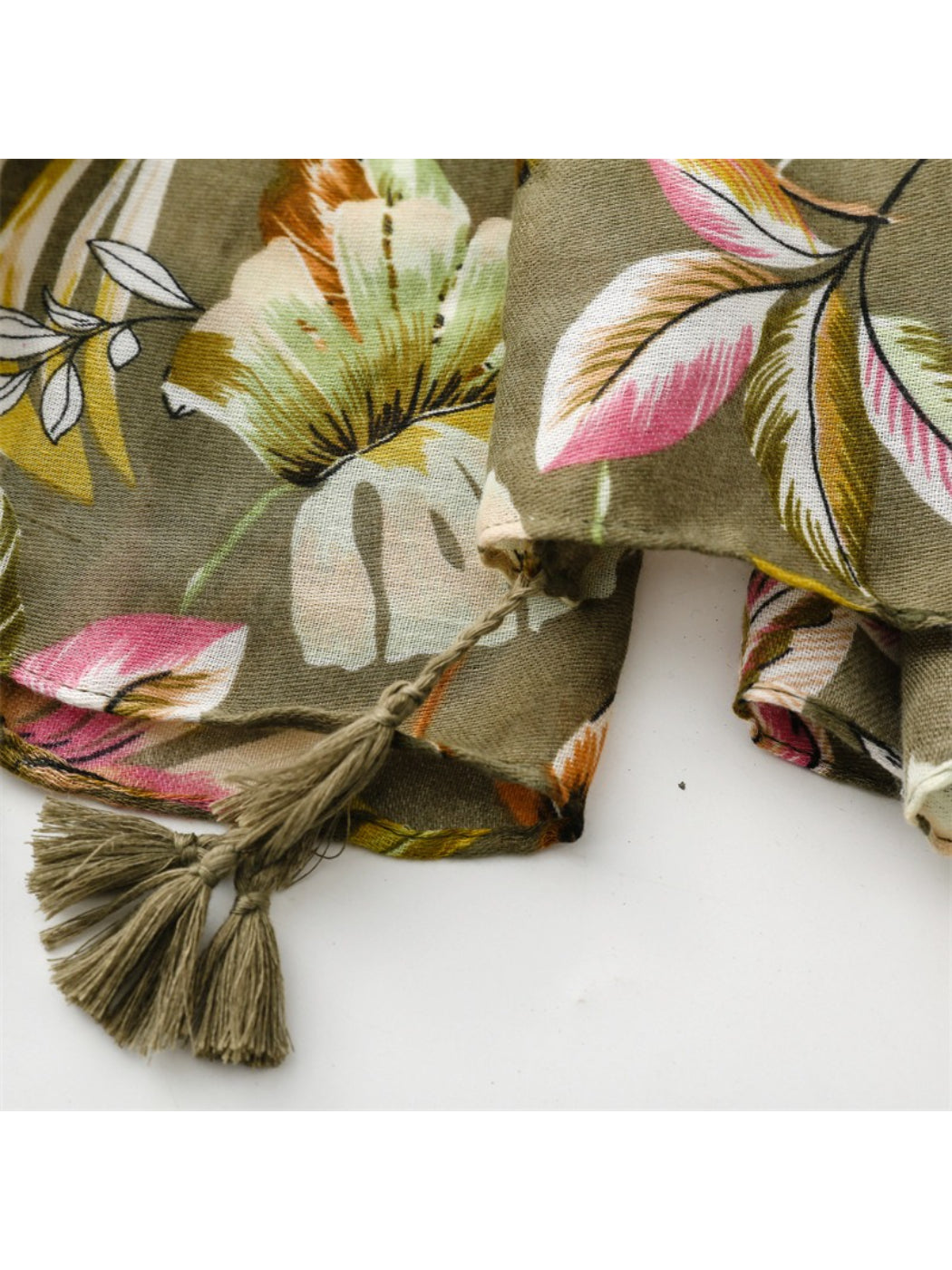 Scarvii - Tropical Botanical Print Tassel Scarf