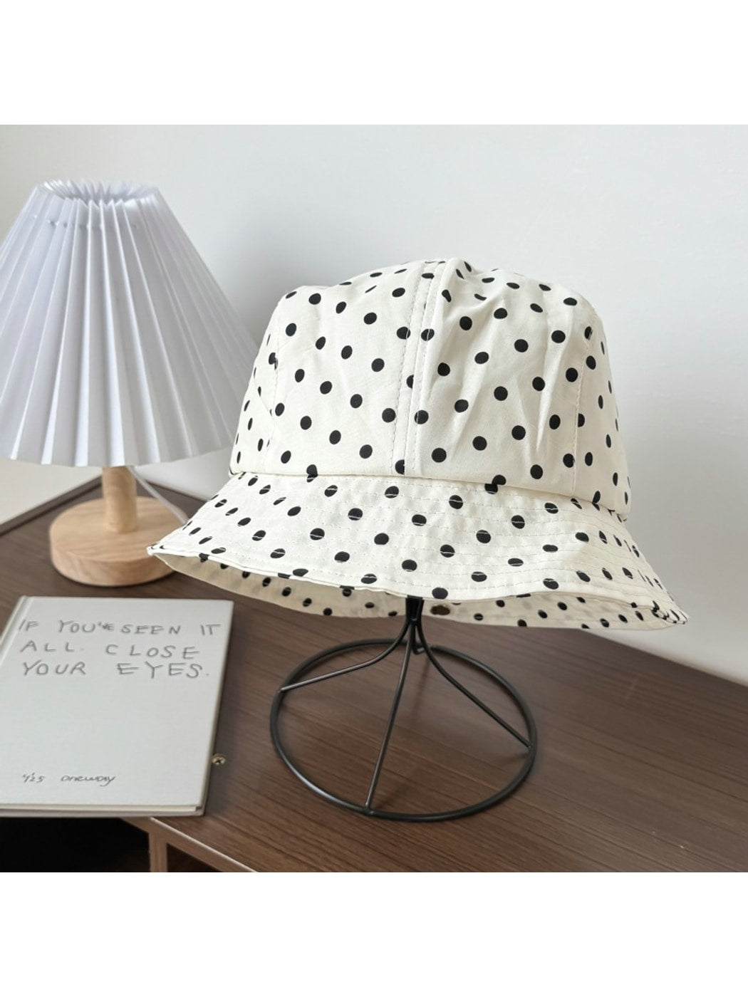 Haila - Simple Pattern Wide Brim Bucket Hat