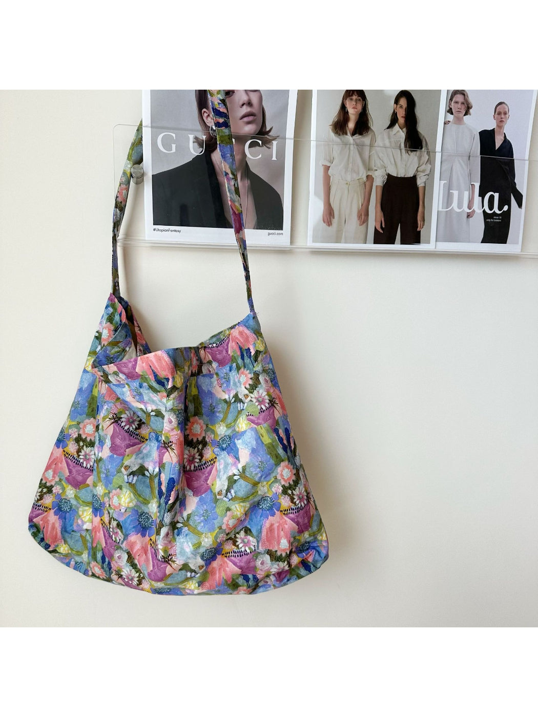Cosbai - Painterly Floral Pattern Soft Shoulder Tote Bag