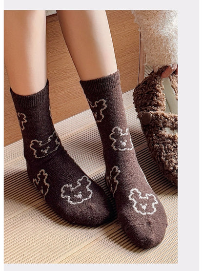 Rufia - Outline Bear Cozy Crew Socks
