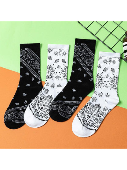 Rufia - Graphic Paisley Pattern Crew Socks product image 1