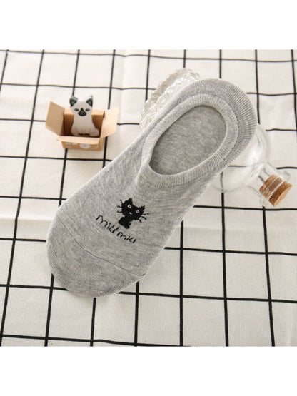 Rufia Everyday Cat No Show Socks displayed with casual sneakers