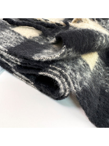 Scarvii - Two Tones Plaid Fringe Tassel Scarf