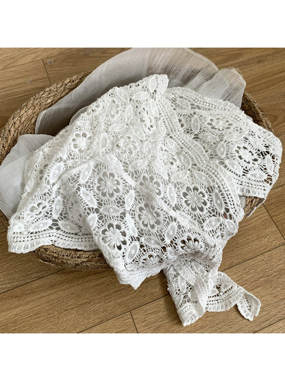 Scarvii - Serene Style Openwork Triangle Scarf