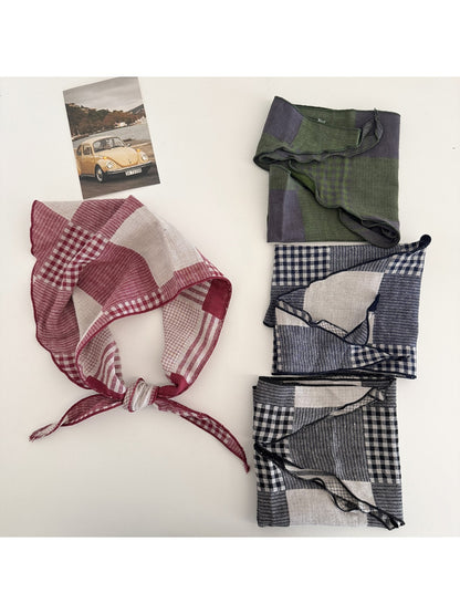 Scarvii - Retro Geometric Check Triangle Bandana