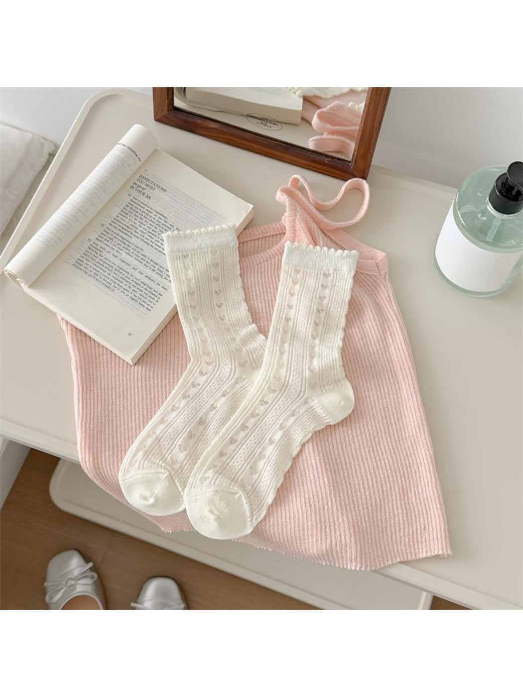 Rufia - White Embossing Scalloped Edge Crew Socks