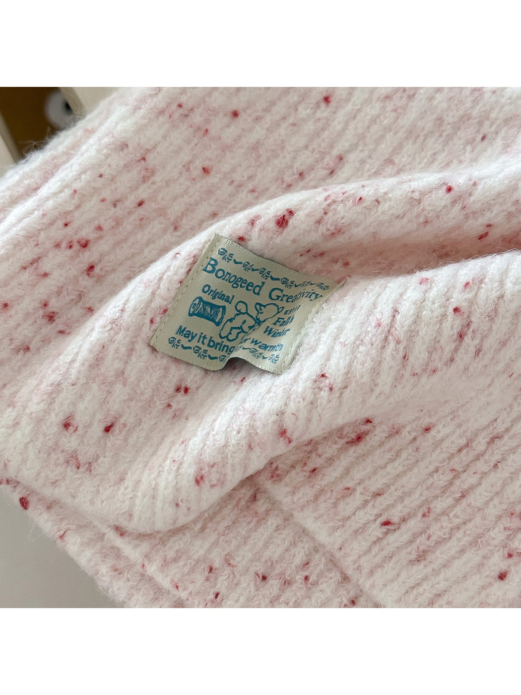 Scarvii – Speckled Knit Scarf
